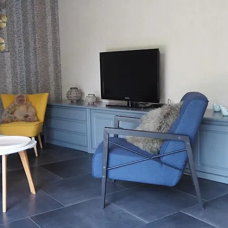 Couette Et Fourchette-gite-jacuzzi Et Jardin A Maredsous Holiday home Denee