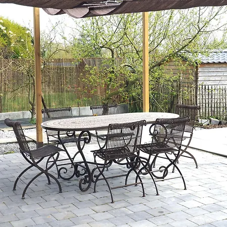 Couette Et Fourchette-gite-jacuzzi Et Jardin A Maredsous بيت للعطل